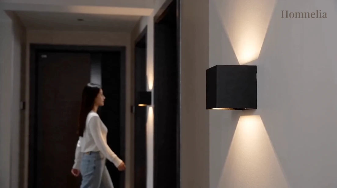 Lampe cube qui s'allume au passage